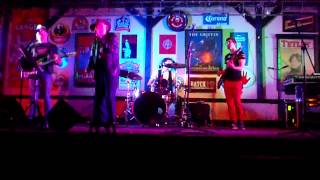 Cups (You're Going to Miss Me When I'm Gone) live in Arlington Texas