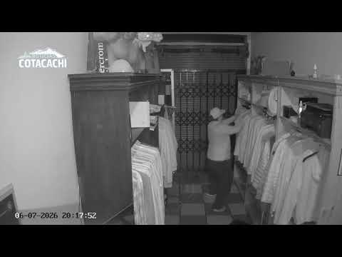 ROBO CHOMPAS OTAVALO 2026