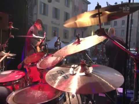 Larry Carlton Trio - Live Performance #2 - Estival Jazz - Lugano 2011
