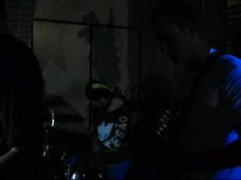 Baraaarl da Intermed 2007 na FMRP USP. Los Pollos - Reptilia