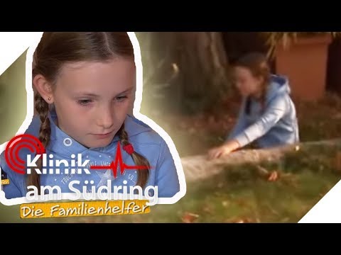 Lea (8) pinkelt nur noch im Garten: Wieso will sie nicht auf´s Klo? | Die Familienhelfer | SAT.1