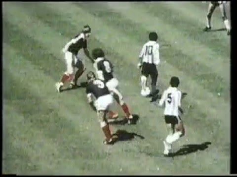 Maradona's FIRST GOAL!! Scotland v Argentina 2/6/1979