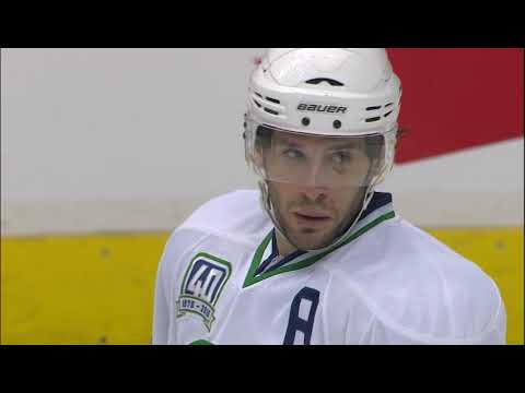 Los Angeles Kings vs Vancouver Canucks 10-9-10