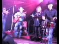 Charlie West  chante "His latest flame / Sa grande passion"