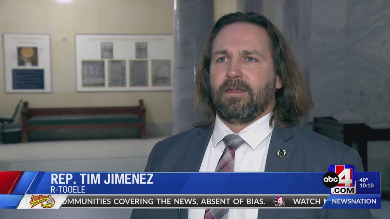 Utah lawmaker introducing bill encouraging teachers to carry guns in school