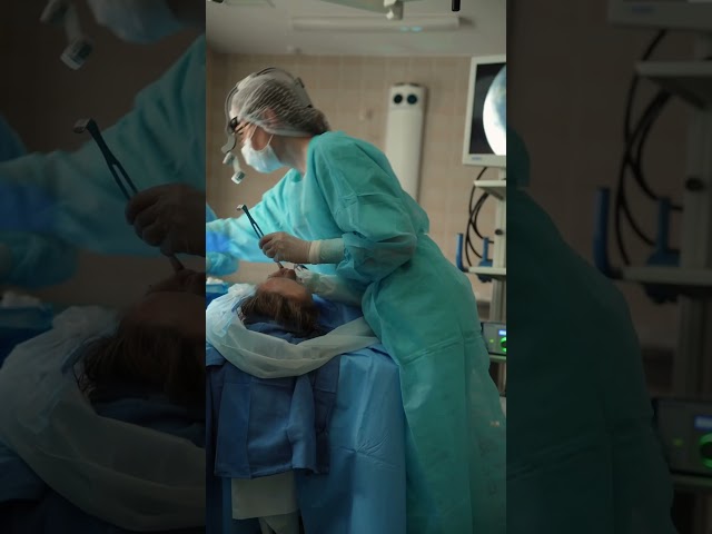 Пластика лица. Результат в конце видео