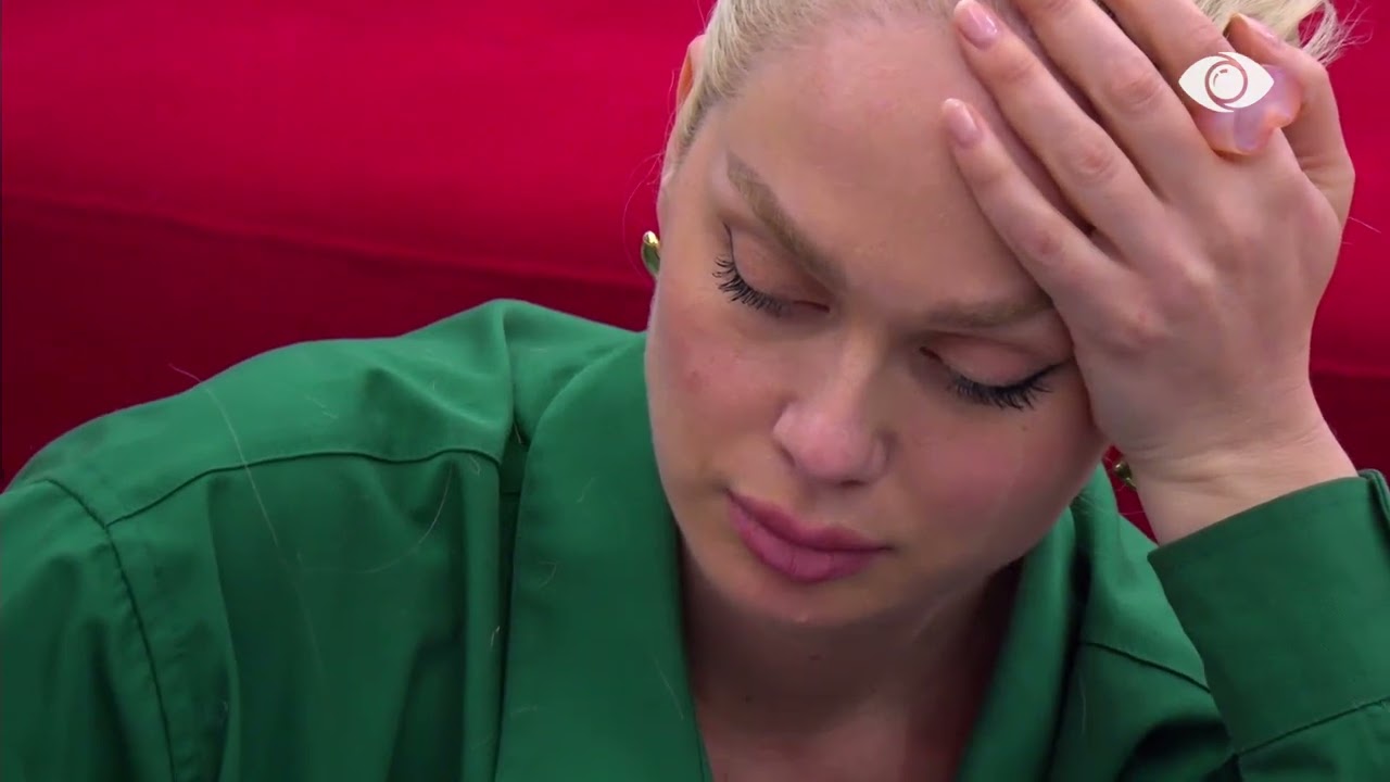 Banorët përloten teksa shkruajnë letrat për personin e zemrës