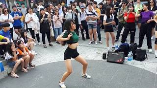Download lagu NEW BUSKER🤩. LOVELY MIDDLE SCHOOL GIRL. HYUNA 'RED' COVER. DANCING WITH AURA. mp3