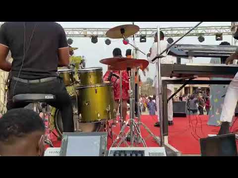 Mixing stage with Behringer wing