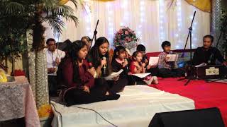 Children singing Hey Ram at Hindu Devotional Society Temple of Montreal