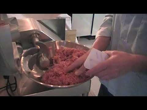 Fleischwurst im Ring mit dem 6er Messerkopf Beeketal BFK )