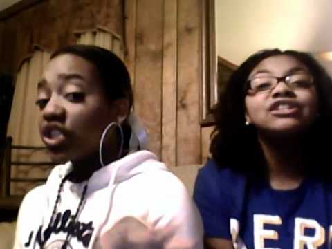 Deonna And Courtney Singing A Bday Song For Court's Older Sister.!!!!!!