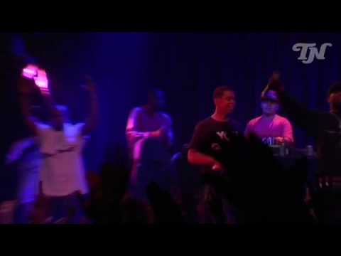 Winne - Binnenvetter Remix ft. Akwasi, Fresku & Typhoon (Live @ Paradiso, 11-06-2009)