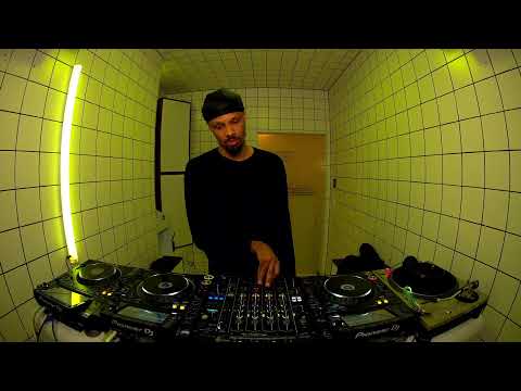 Prof. Stranger | HÖR - Mar 30 / 2023