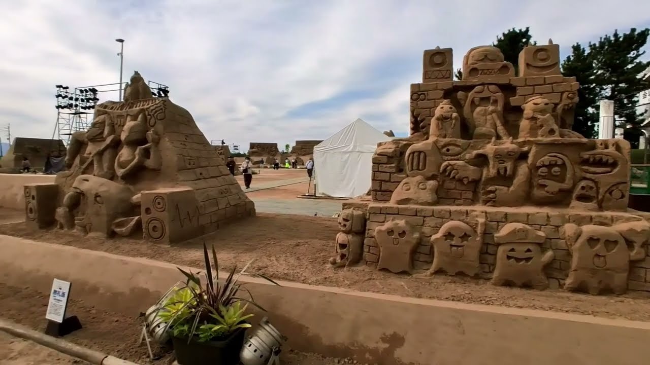 Japan's Tranquil Sand Art Festival: Stunning Sculptures in a Rural Town.