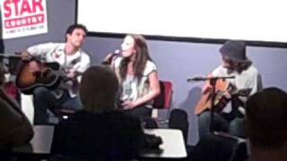 Jessica Harp performing "A Woman Needs"