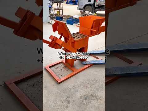 Compressed earth block machine, rammed earth, machine pour briques en terre comprimee stabilisee