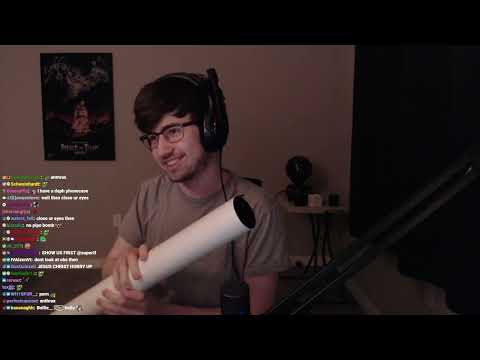 39daph sends super a poster