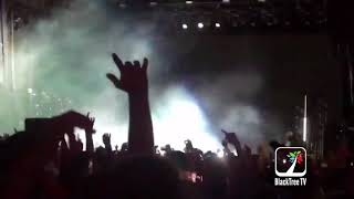 Kendrick Lamar Stops White Fan Rapping N-Word Onstage, Is he Wrong?