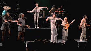 Talking Heads – Life During Wartime (Official 4K Remastered Video, Live 1983)