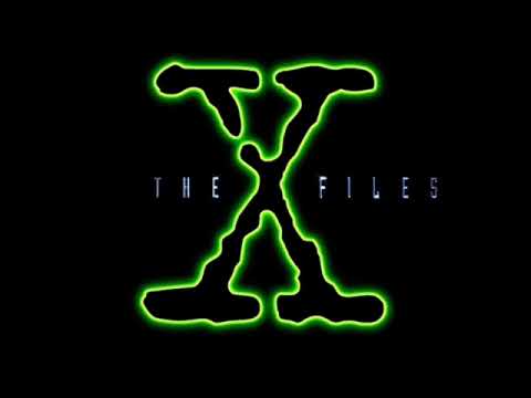 The X-Files Rewatch Podcast: Season 1 Episode 3 "Squeeze"
