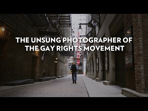 download lagu mp3 mp4 Gay Photographer Chicago, download lagu Gay Photographer Chicago gratis, unduh video klip Gay Photographer Chicago