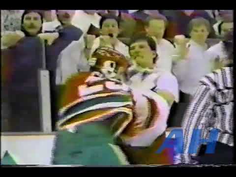 NHL Jan. 28, 1991 Detroit Red Wings v New Jersey Devils (R) Bob Probert v Troy Crowder