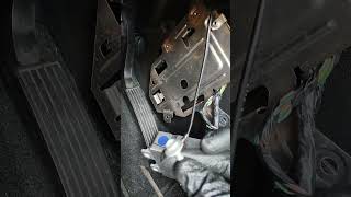 p2138 2012 Chevrolet equinox throttle pedal position sensor diy automotive repair - part 1
