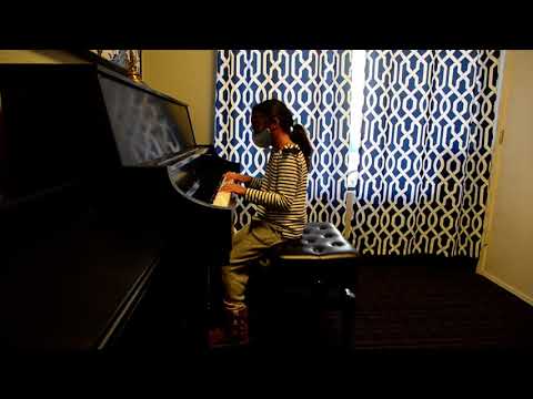 Nehali Chexal plays Little Flower Girl of Paris sand Bubble