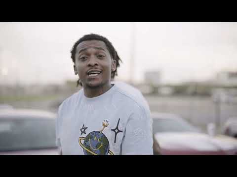 Pug Mook f/ Orack Pac - Can't Get To Me ( Official Music Video )