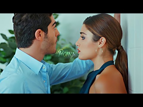 Hayat + Murat - Pony