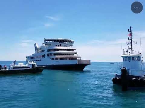 Ferry sinking for artificial reef