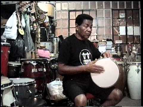 Mestre Tatá Aula - Repique de Mão