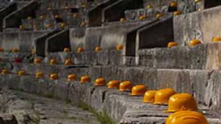 BUON ANNO RAGAZZI FANCULO-P.G.R Cronaca di guerra 1