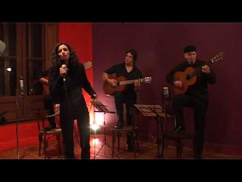 Julieta Laso - De Barro