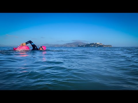 Aquatic Park swimming practice for Alcatraz Invitational 2022