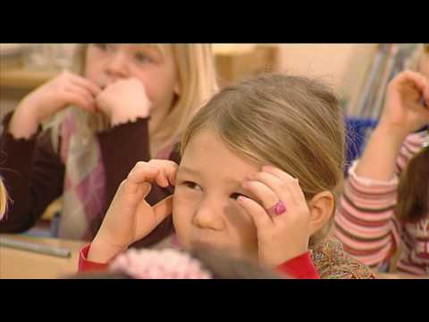 Playway Teacher training films - Part 2: Multi-sensory vocabulary drilling