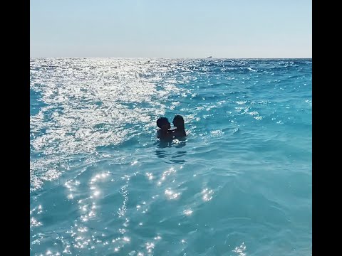 The only one I see - Artur Sikorski (wakacyjny teledysk)