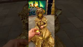 Download lagu Fist bump gold Chocolate for Gold Lady #disney #goldstatue #shortsviral #heartofgold #goldmovie mp3