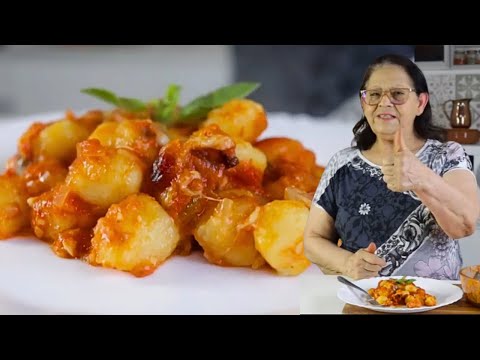 NHOQUE DE FORNO COM MOLHO DE TOMATE ESPECIAL. FICA UMA GOSTOSURA.