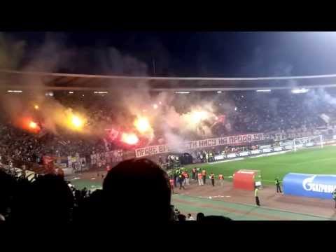 Crvena Zvezda - Partizan atmosphere