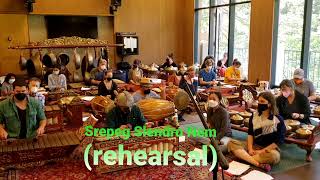 Download lagu 💥Srepeg Slendro Nem💥 - University of California Gamelan Sari Raras mp3