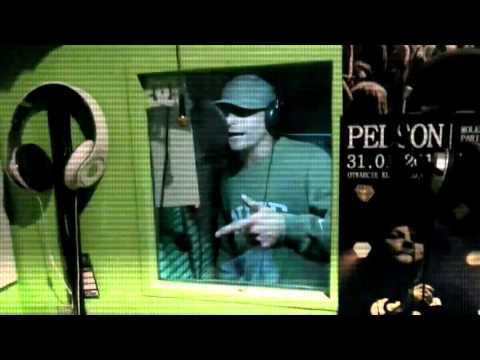 Darner in Chillout studio