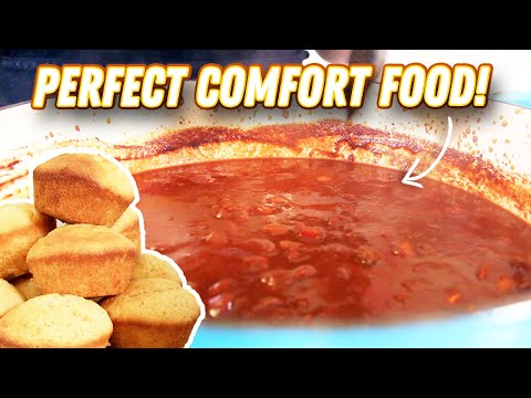 Chili Con Carne with Moist Cornbread Muffins! Perfect Soul Food!
