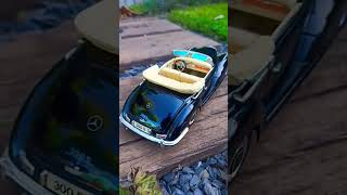 Model Auta Maisto 1:18 - Mercedes Benz 300 S (1955) - Viz Popis