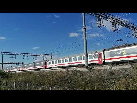 Treno Intercity 613 in transito lento a Tavazzano (LO)
