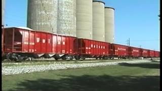 preview picture of video 'CN / IC ballast train at Buckley, IL. - 2000'