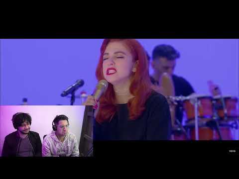 La Peor Reacción a Mon Laferte - Calaveras