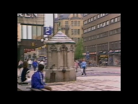 Slottet, Drottninggatan och NA-huset i Örebro 1983 (SVT)
