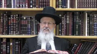 הגאון הרב אברהם יוסף שליט"א האם יש חובה לאכול מאכלי חלב בחג השבועות (הרב אברהם יוסף) - התמונה מוצגת ישירות מתוך אתר האינטרנט יוטיוב. זכויות היוצרים בתמונה שייכות ליוצרה. קישור קרדיט למקור התוכן נמצא בתוך דף הסרטון